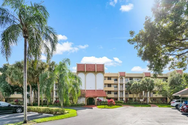 $155,000 | 23345 Carolwood Lane, Unit 406, Boca Raton, FL 33428