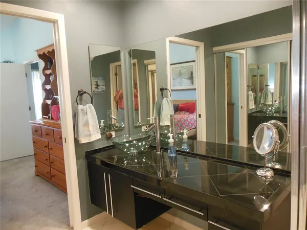 $374,900 | 3053 Landmark Boulevard, Unit 1107, Palm Harbor, FL 34684