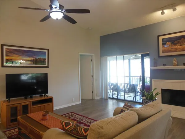 $374,900 | 3053 Landmark Boulevard, Unit 1107, Palm Harbor, FL 34684