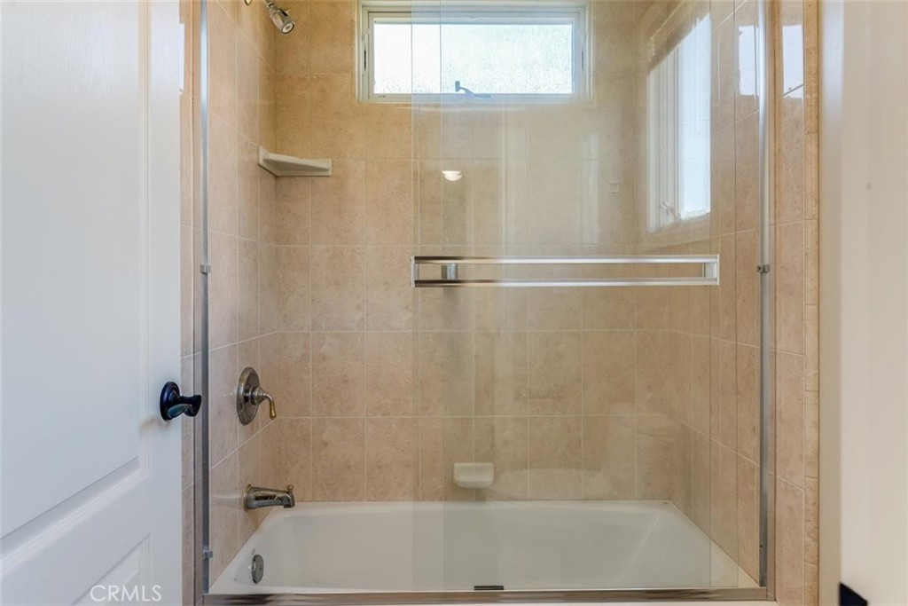 305 Ivar Street Cambria, CA 93428 - Photo 46 of 69 a bathroom with a bathtub