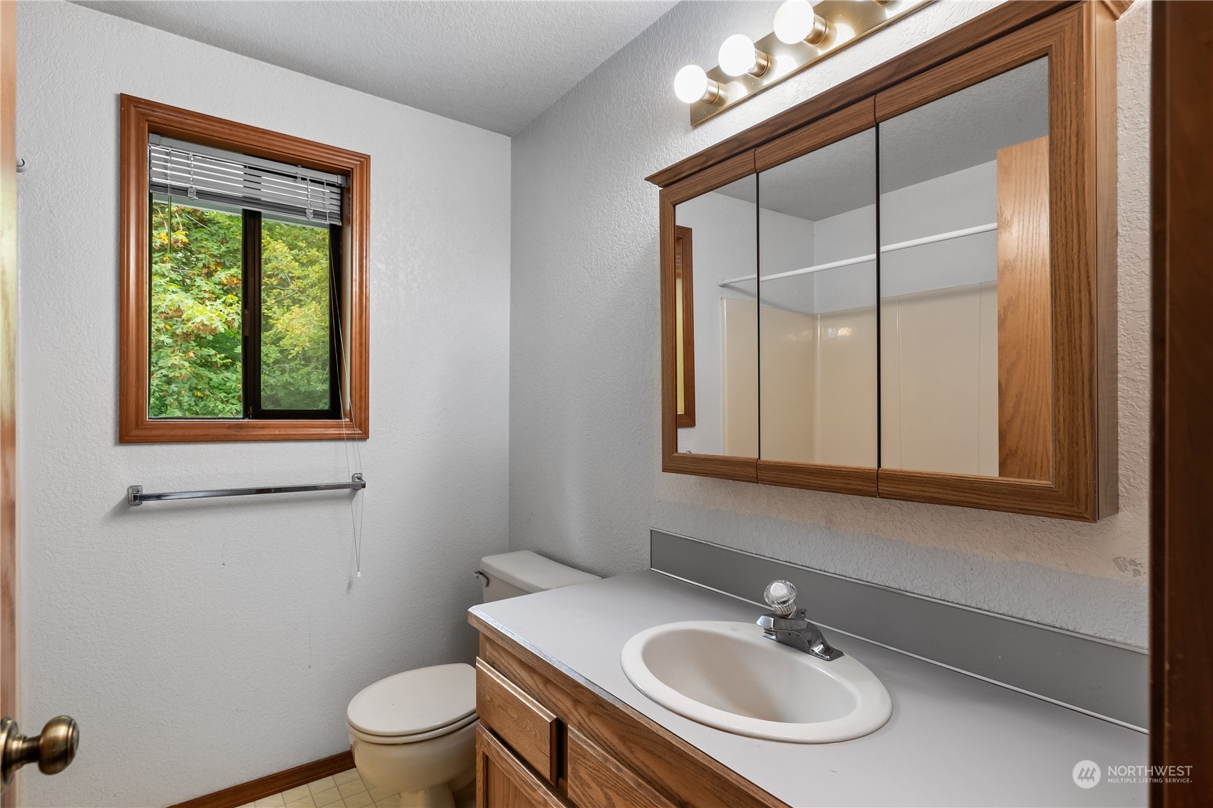 5609 Lemon Road Northeast Olympia, WA 98506 - Photo 13 of 26 Gallery Image 13