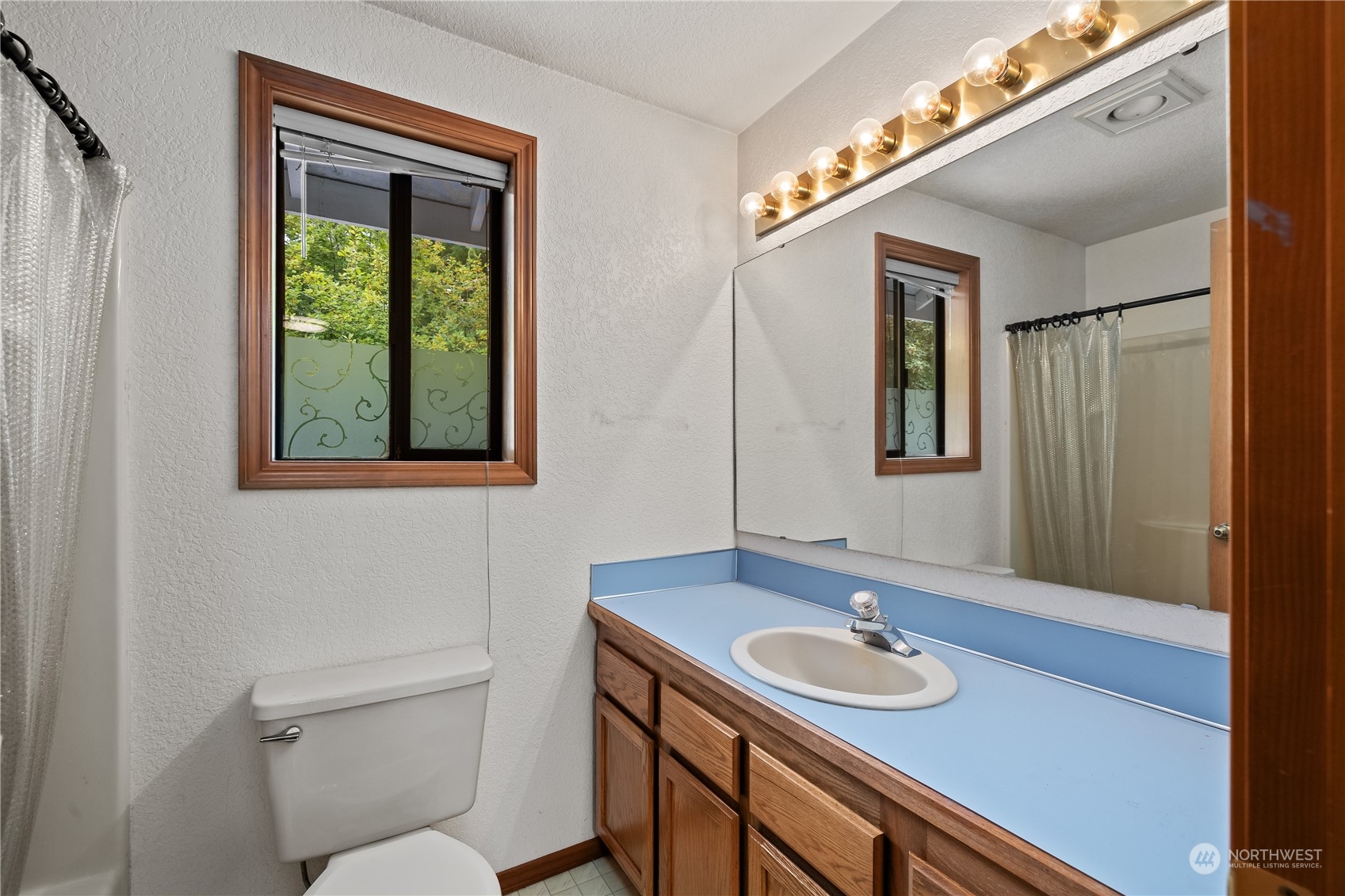 5609 Lemon Road Northeast Olympia, WA 98506 - Photo 15 of 26 Gallery Image 15