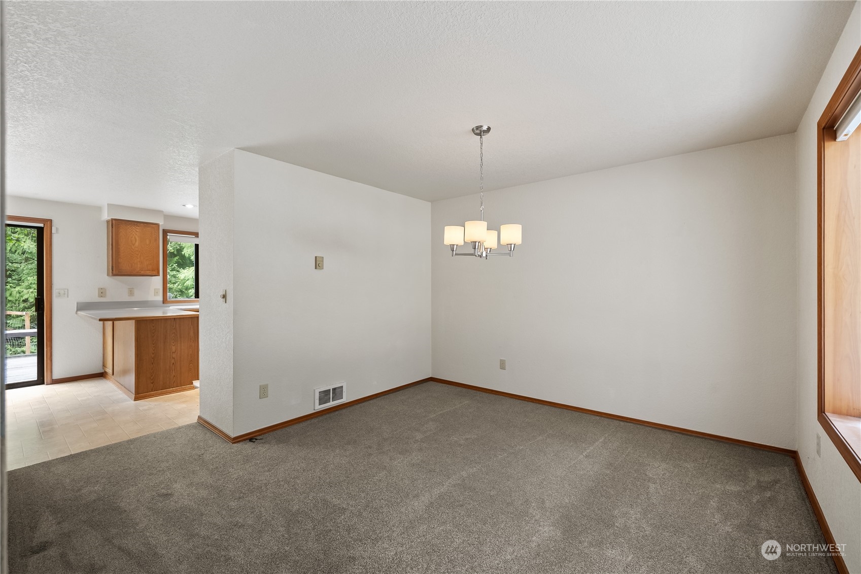 5609 Lemon Road Northeast Olympia, WA 98506 - Photo 10 of 26 Gallery Image 10