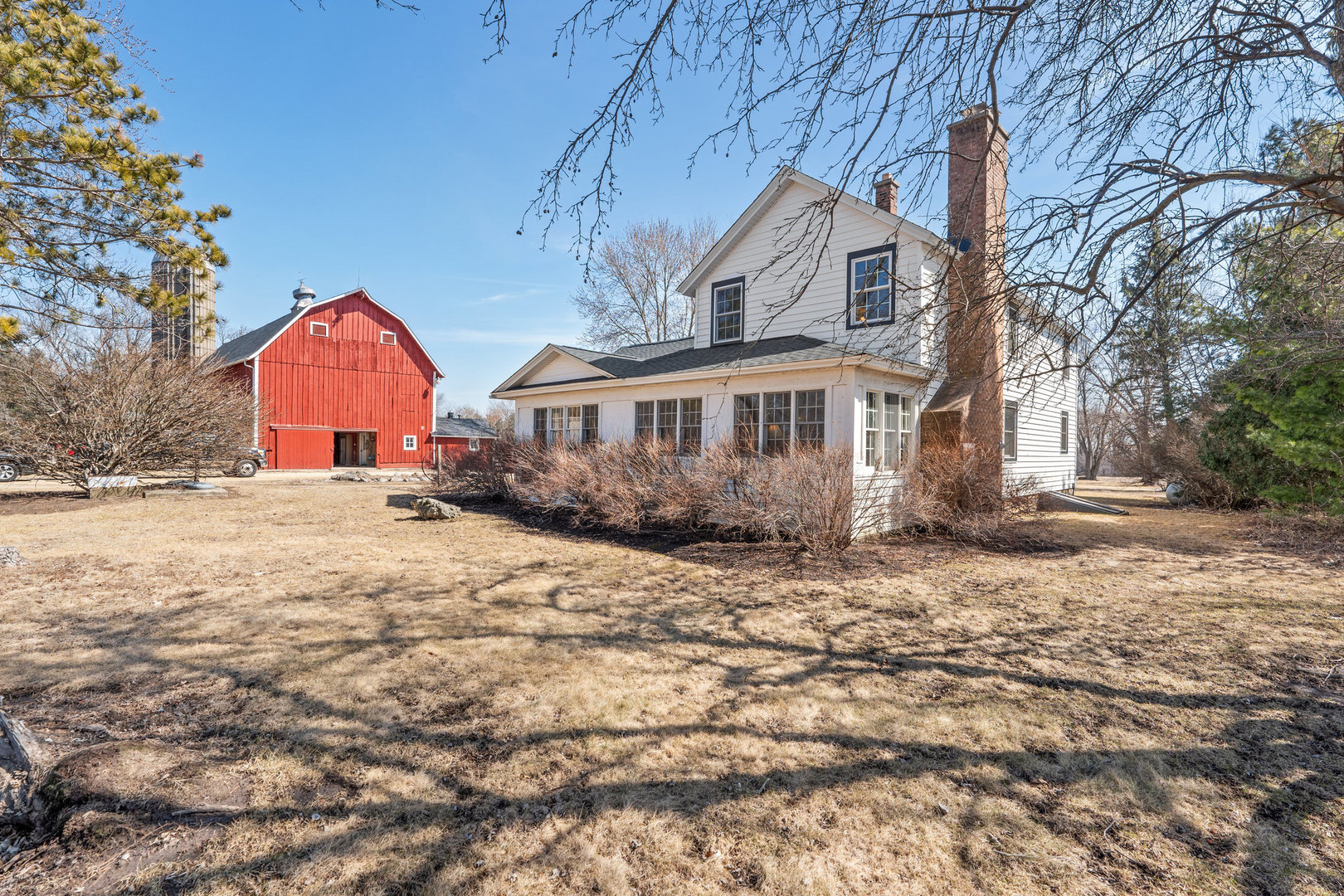 2120 Lamb Road Woodstock, IL 60098 - Photo 3 of 49 Gallery Image 3