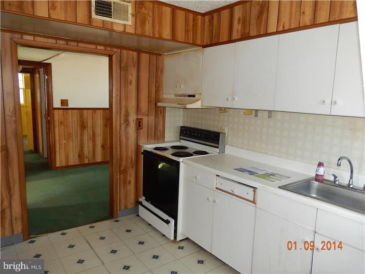 11 Louise Road New Castle, DE 19720 - Photo 3 of 6 Gallery Image 3