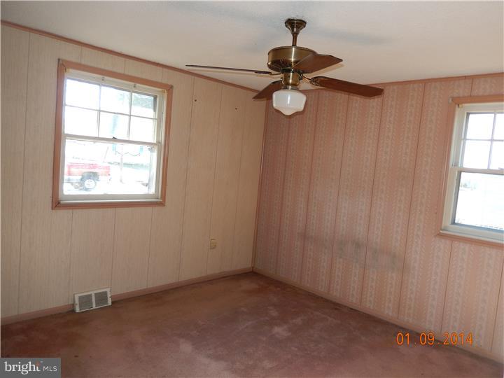11 Louise Road New Castle, DE 19720 - Photo 5 of 6 Gallery Image 5