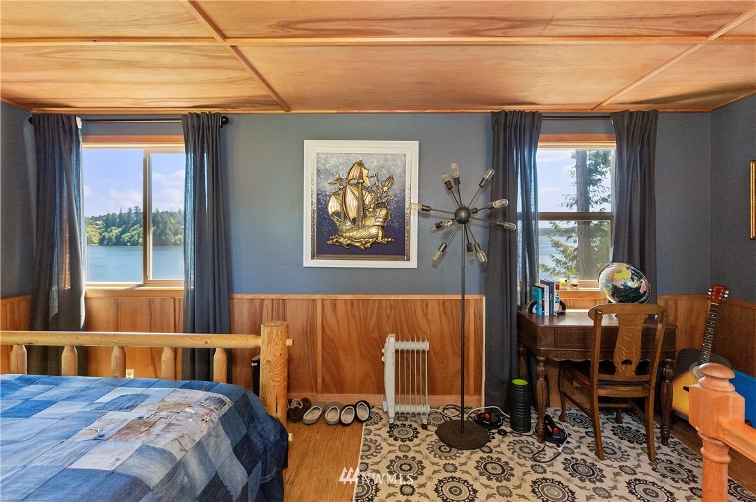 1080 East Island View Road Grapeview, WA 98546 - Photo 22 of 25 Gallery Image 22