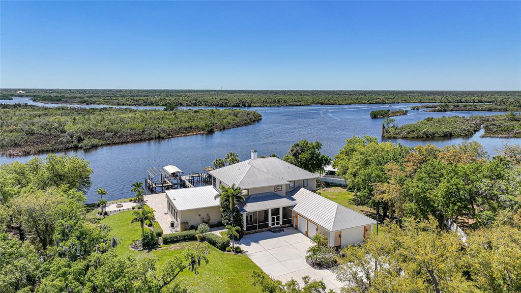 8635 Southwest Riverside Drive Arcadia, FL 34269 - Photo 3 of 70