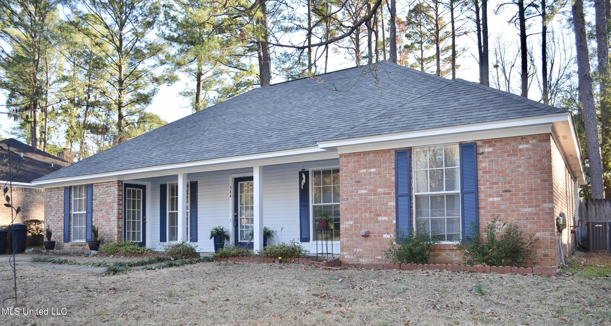 544 Trace View Road Madison, MS 39110 - Photo 2 of 28 DSC_0302