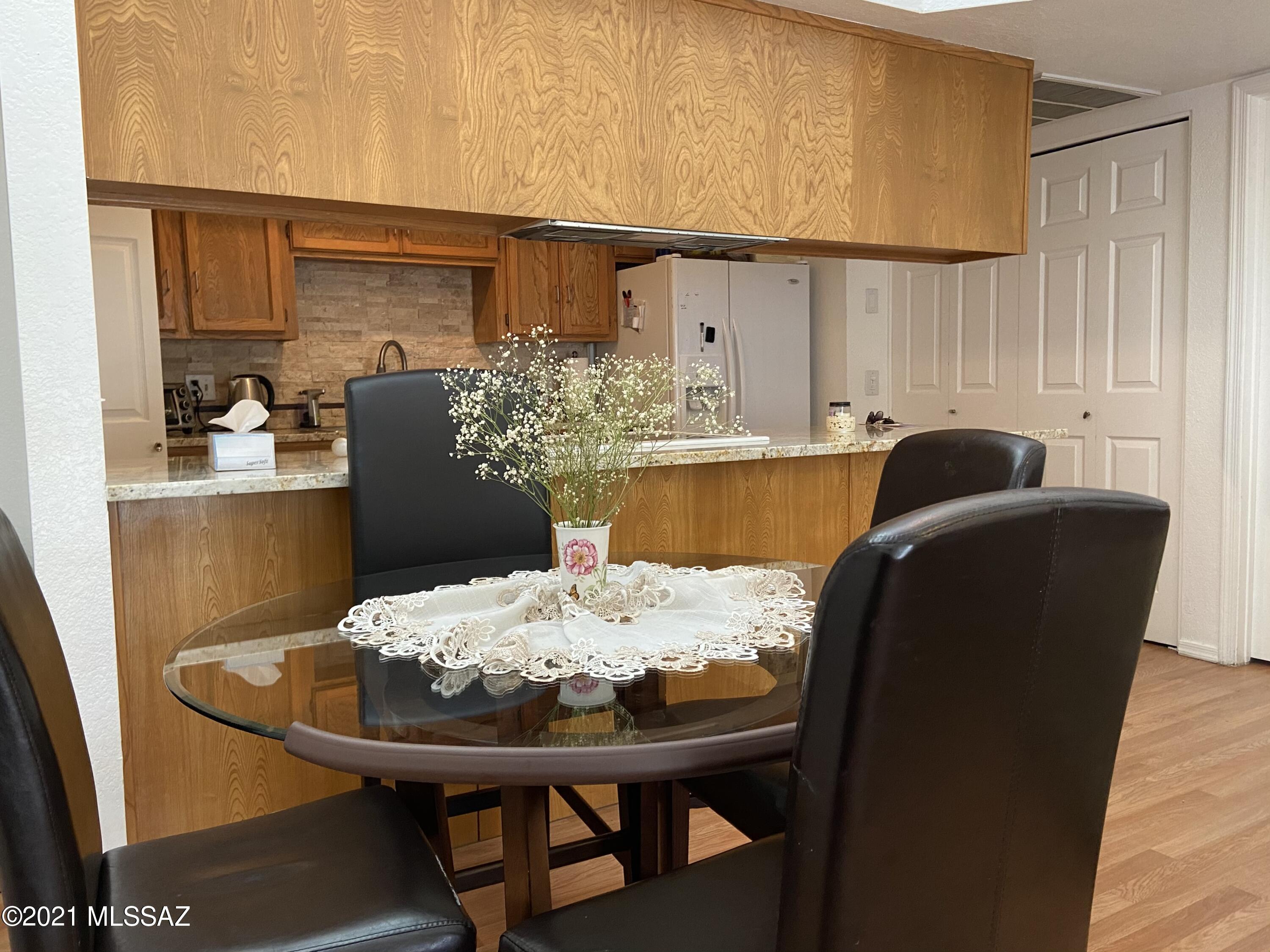 1200 East River Road, Unit I116 Tucson, AZ 85718 - Photo 14 of 22