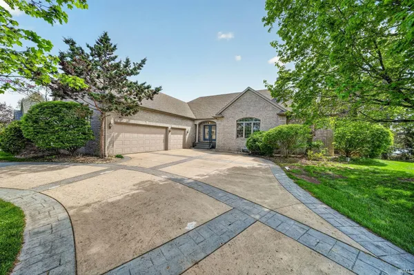$780,000 | 14294 Shoreline Drive, Granger, IN 46530