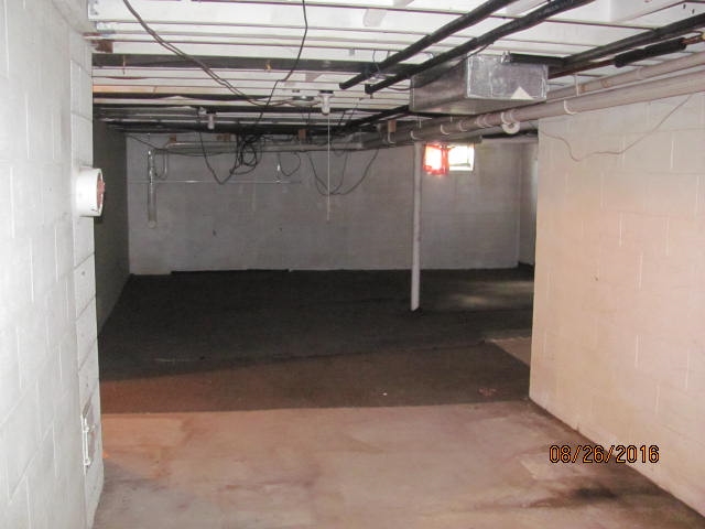 8610 Skegemog Point Road Williamsburg, MI 49690 - Photo 25 of 29 1822887-24.JPG