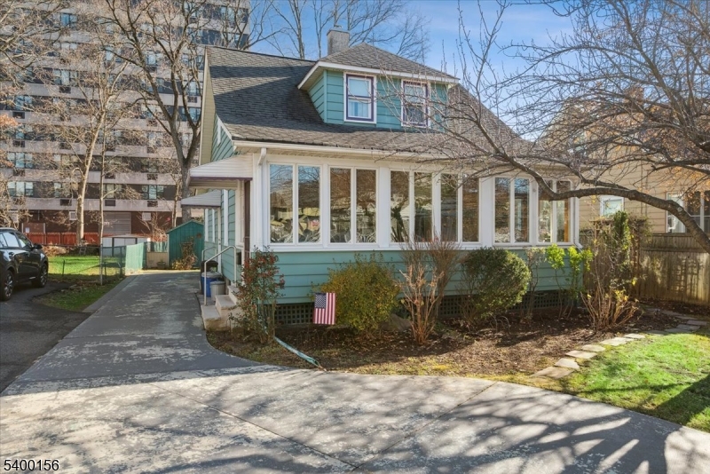 20 Cammann Place Somerville, NJ 08876 - Photo 1 of 38