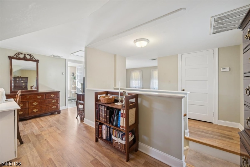 20 Cammann Place Somerville, NJ 08876 - Photo 26 of 38