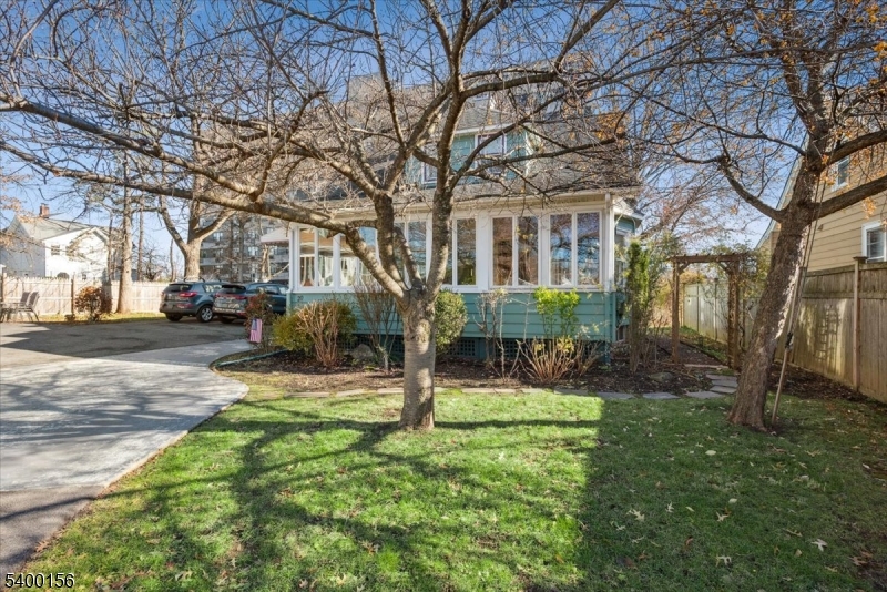 20 Cammann Place Somerville, NJ 08876 - Photo 5 of 38