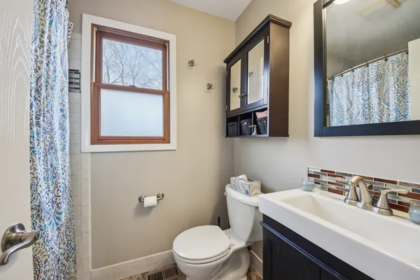 $499,000 | 27884 West Riverside Drive, Antioch, IL 60002
