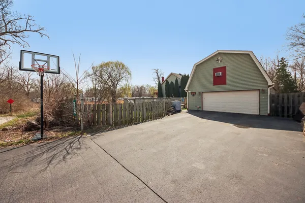 $499,000 | 27884 West Riverside Drive, Antioch, IL 60002
