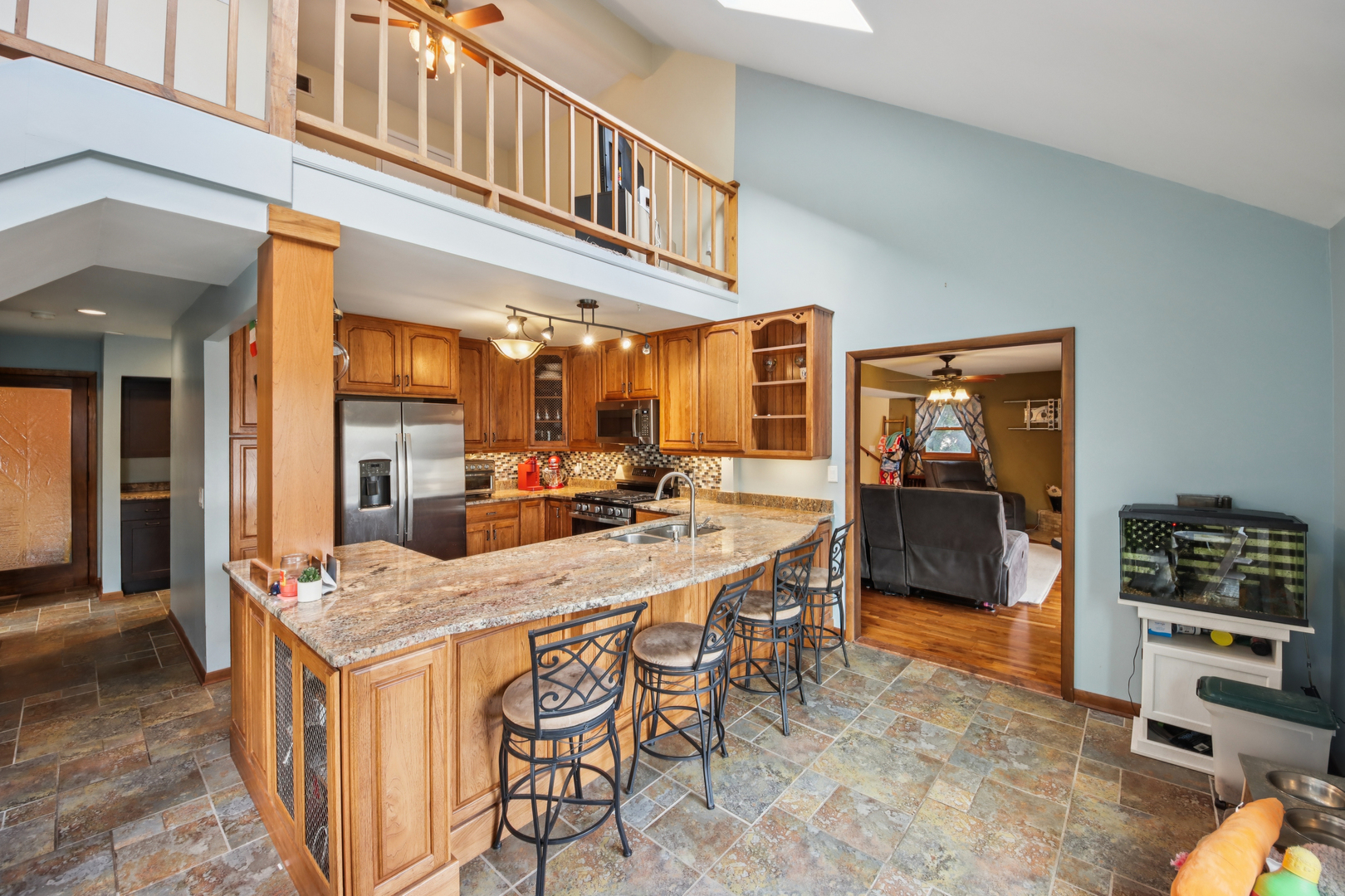 27884 West Riverside Drive Antioch, IL 60002 - Photo 6 of 40