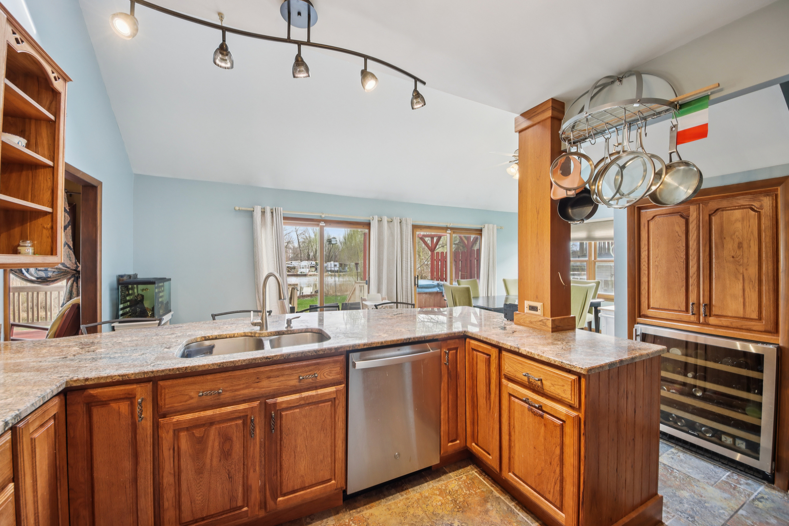 27884 West Riverside Drive Antioch, IL 60002 - Photo 8 of 40