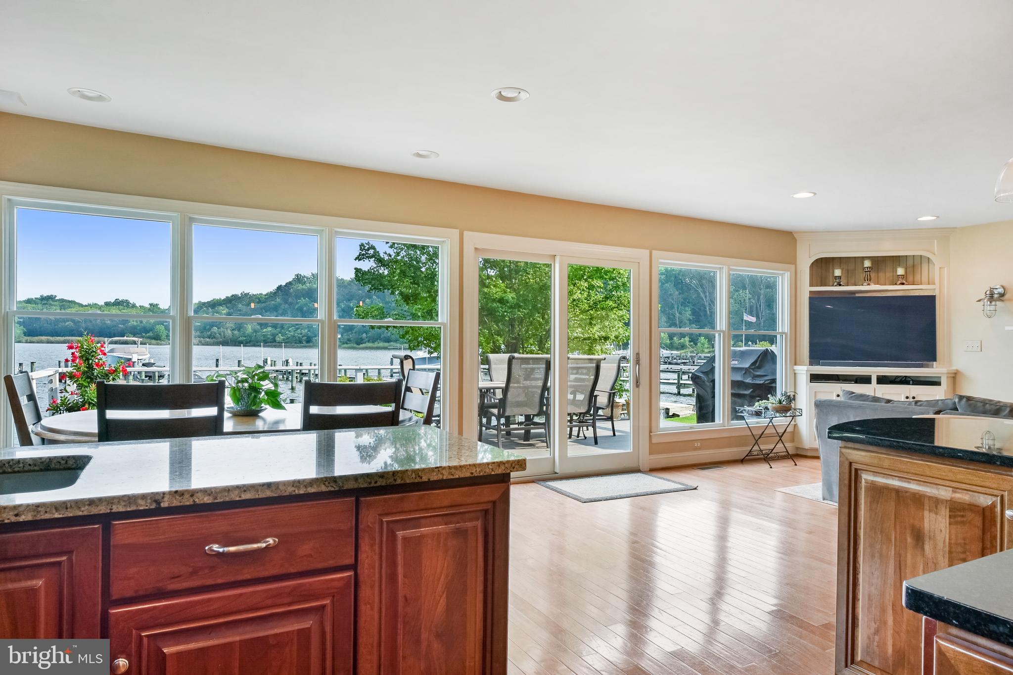 526 Bay View Point Drive Edgewater, MD 21037 - Photo 9 of 70 Gallery Image 9