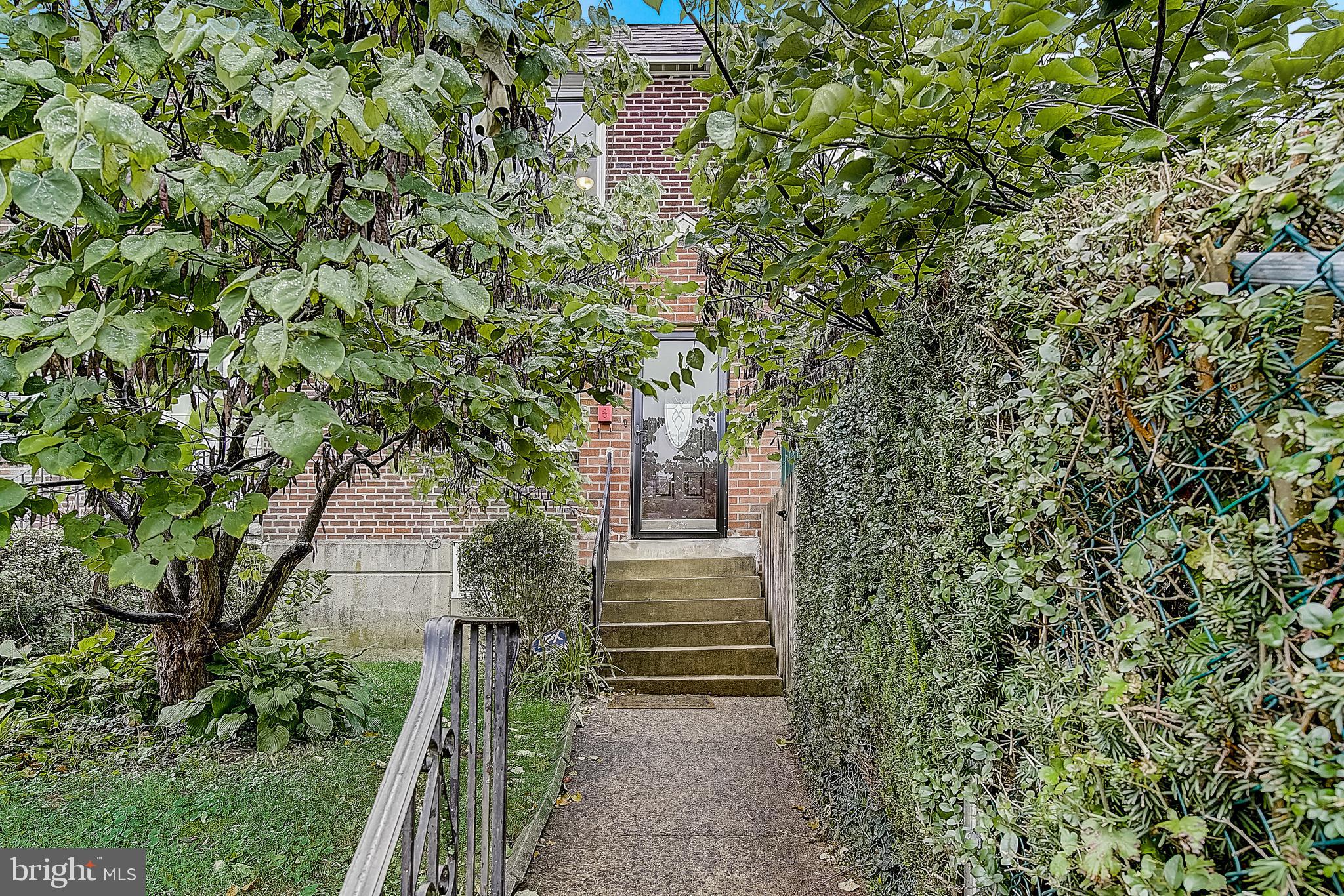 1644 Ashurst Road Philadelphia, PA 19151 - Photo 3 of 40 Gallery Image 3