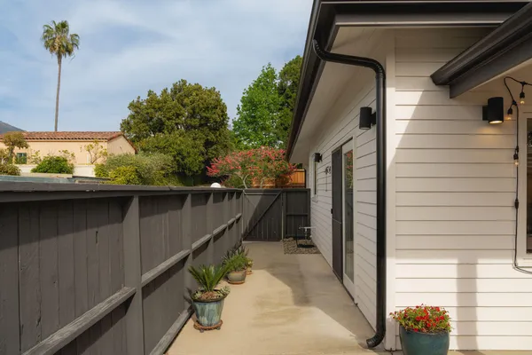 $2,095,000 | 3726 Cedar Vista, Santa Barbara, CA 93110