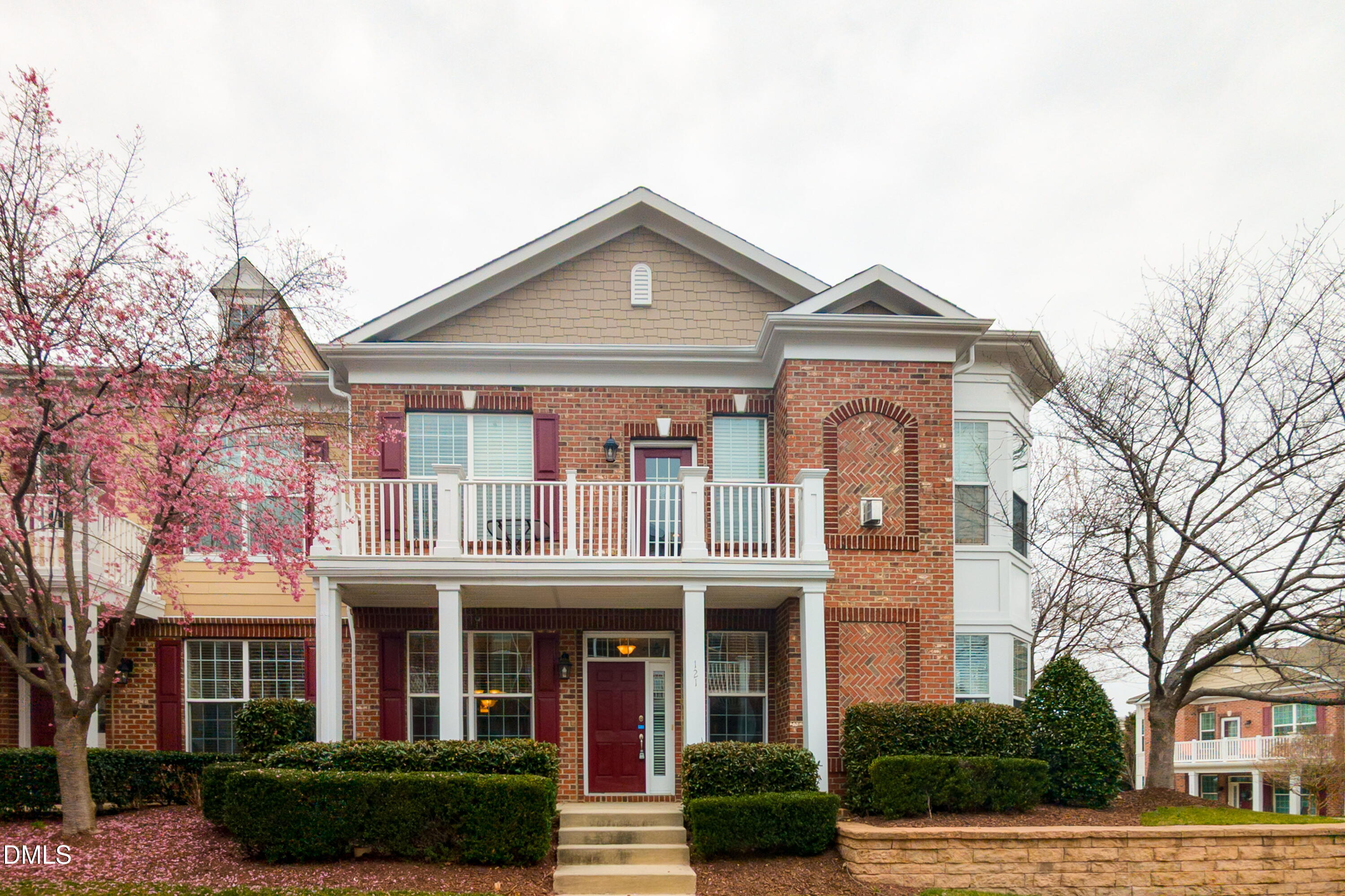 9221 Calabria Drive, Unit 121 Raleigh, NC 27617 - Photo 2 of 46 001-original-9221-calabria-drive-unit-12