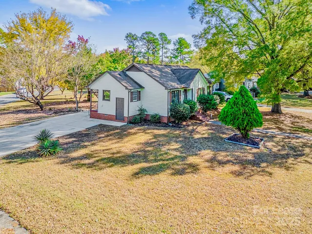 $2,000 | 7605 Bramblewood Drive, Charlotte, NC 28217