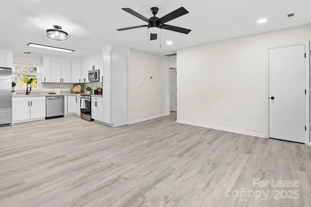 $2,000 | 7605 Bramblewood Drive, Charlotte, NC 28217