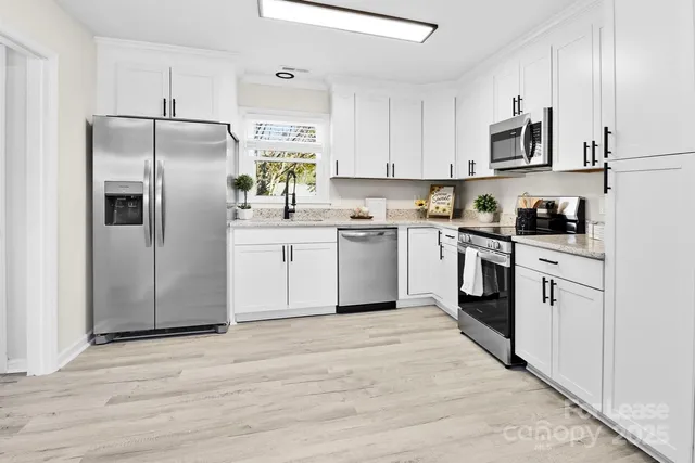 $2,000 | 7605 Bramblewood Drive, Charlotte, NC 28217