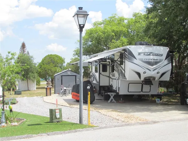 $72,000 | 16 Saddlebag Trail South, Lake Wales, FL 33898