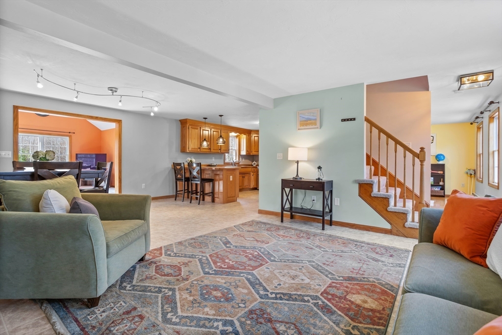 40 Gardner Road Ashburnham, MA 01430 - Photo 3 of 27 Gallery Image 3