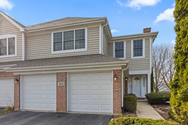 $499,900 | 302 Roscommon Court, Glen Ellyn, IL 60137