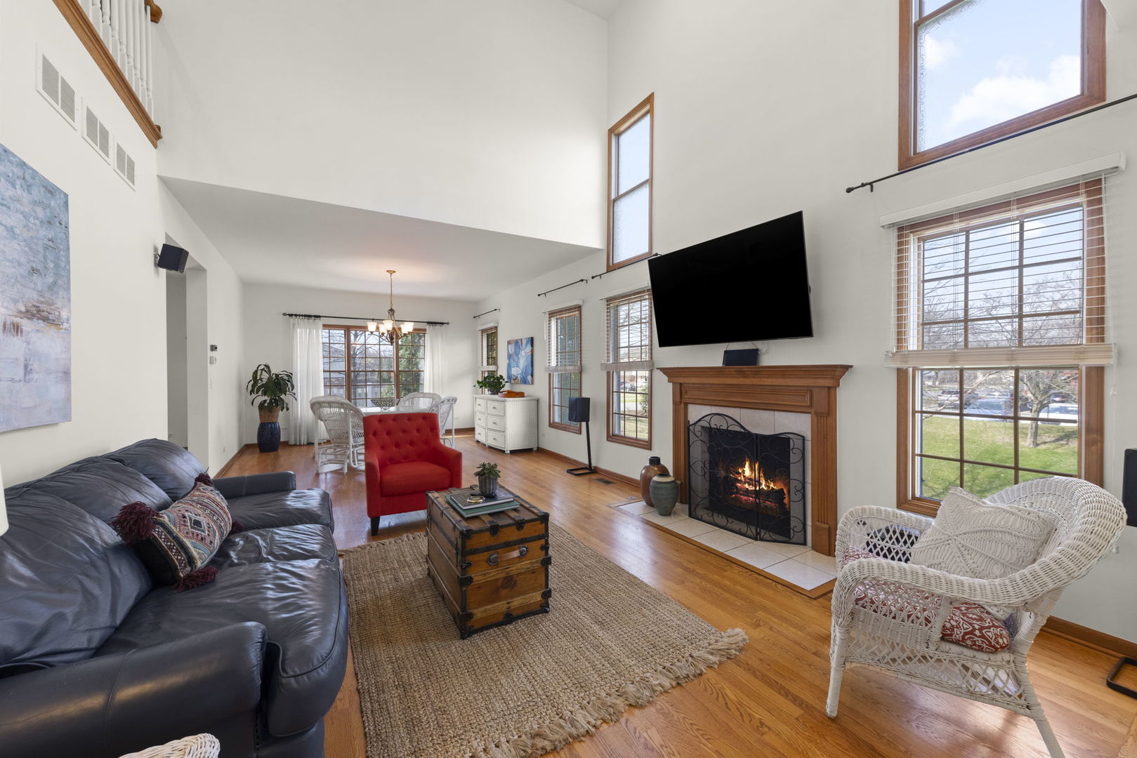 302 Roscommon Court Glen Ellyn, IL 60137 - Photo 5 of 31