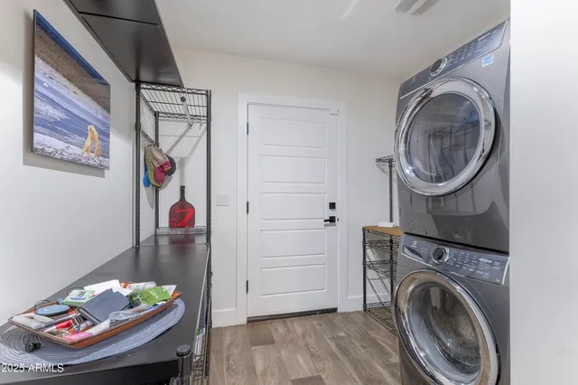 $915,000 | 2511 East Earll Drive, Phoenix, AZ 85016