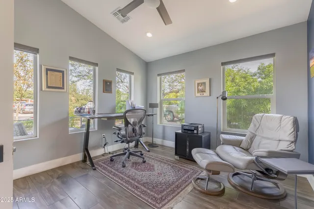 $915,000 | 2511 East Earll Drive, Phoenix, AZ 85016