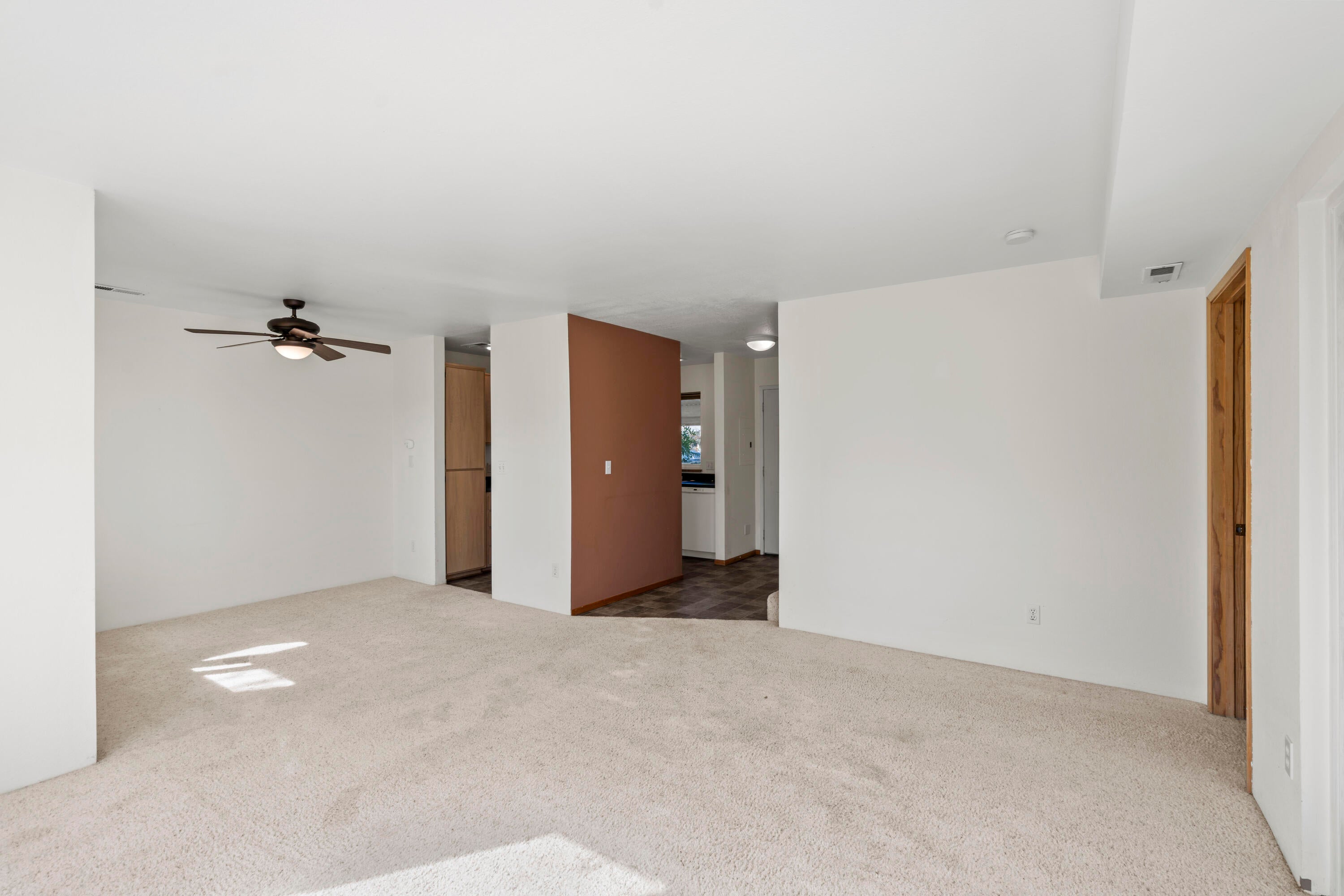 490 Tulipan Way Talent, OR 97540 - Photo 9 of 44 490 tulipan way - 09