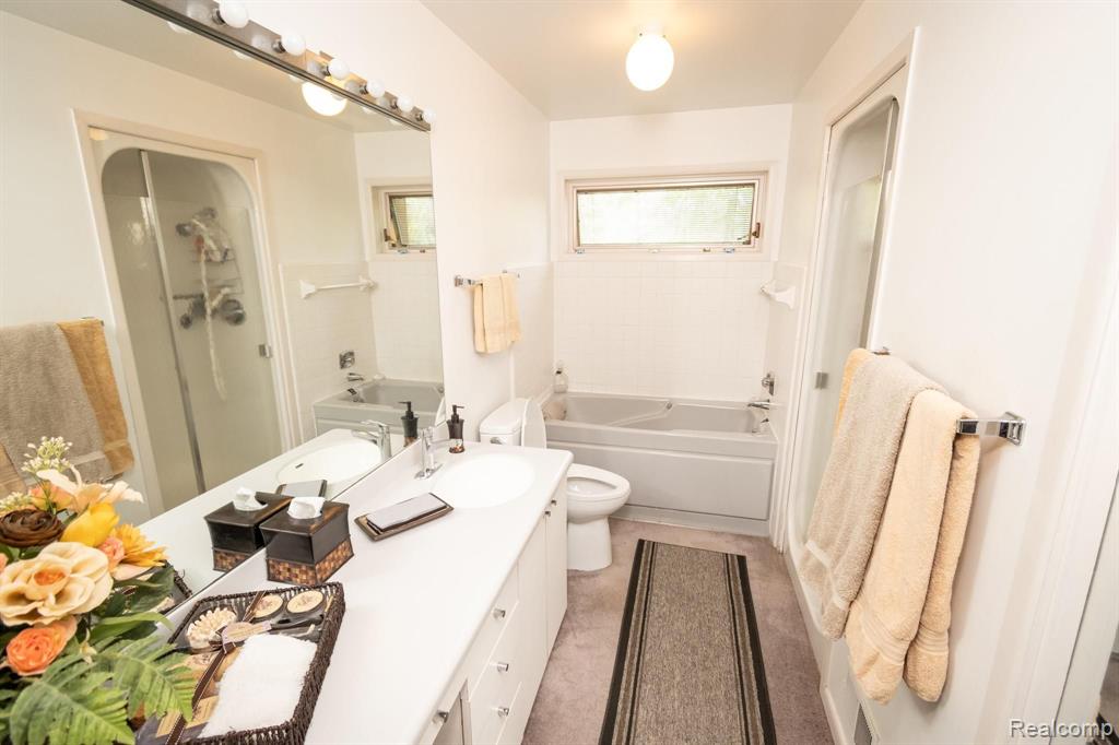 28005 Inkster Road Farmington Hills, MI 48334 - Photo 27 of 60 Gallery Image 27