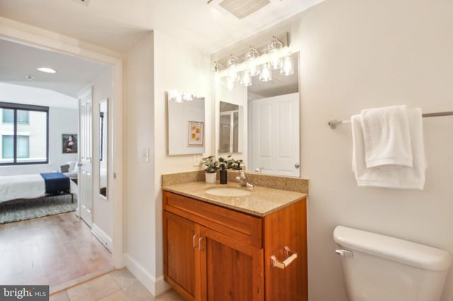 $677,000 | 1201 North Garfield Street, Unit 511, Arlington, VA 22201