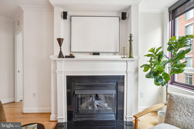 $677,000 | 1201 North Garfield Street, Unit 511, Arlington, VA 22201