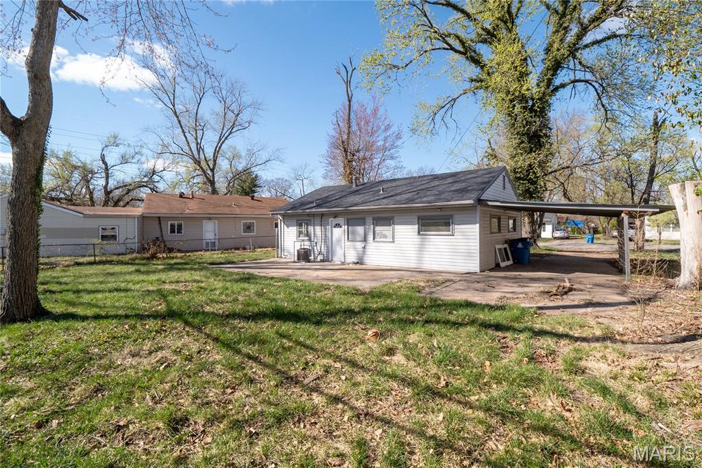 1238 Maple Avenue St. Louis, MO 63138 - Photo 16 of 24