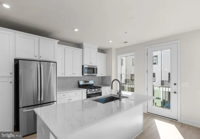 $3,300 | 21764 Dollis Hl Terrace, Ashburn, VA 20148