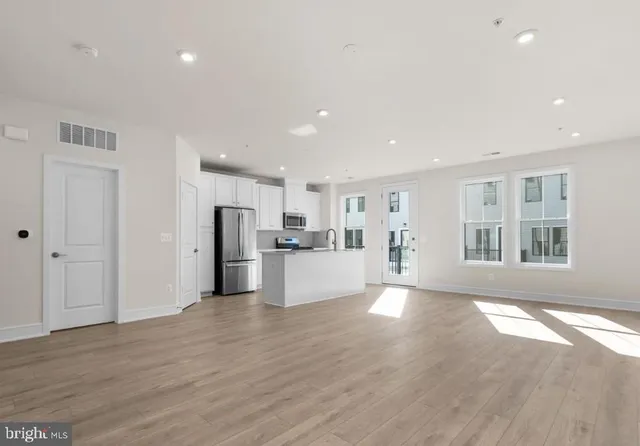 $3,300 | 21764 Dollis Hl Terrace, Ashburn, VA 20148