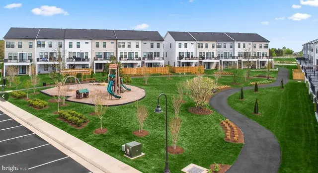 $3,300 | 21764 Dollis Hl Terrace, Ashburn, VA 20148