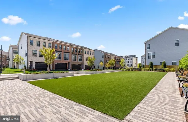 $3,300 | 21764 Dollis Hl Terrace, Ashburn, VA 20148