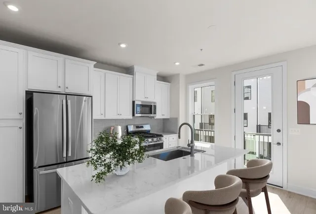 $3,300 | 21764 Dollis Hl Terrace, Ashburn, VA 20148