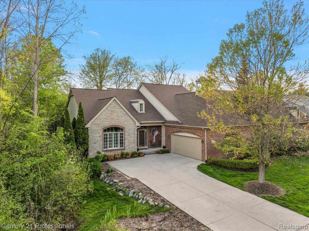 4735 Oakhurst Ridge Road Clarkston, MI 48348 - Photo 4 of 75