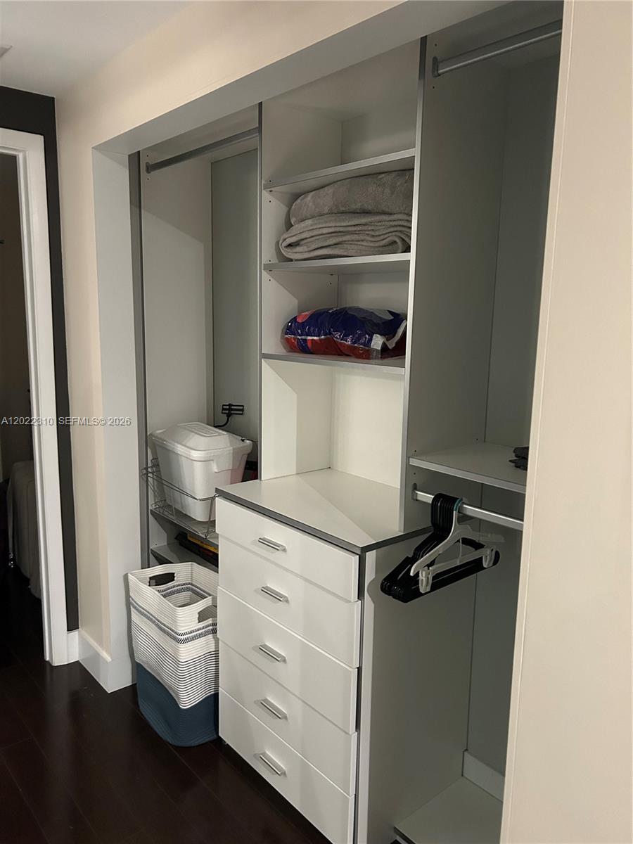92 Southwest 3rd Street, Unit 3703 Miami, FL 33130 - Photo 17 of 24