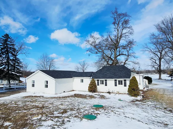 $449,900 | 4492 East Bear Lake Road, Osseo, MI 49266