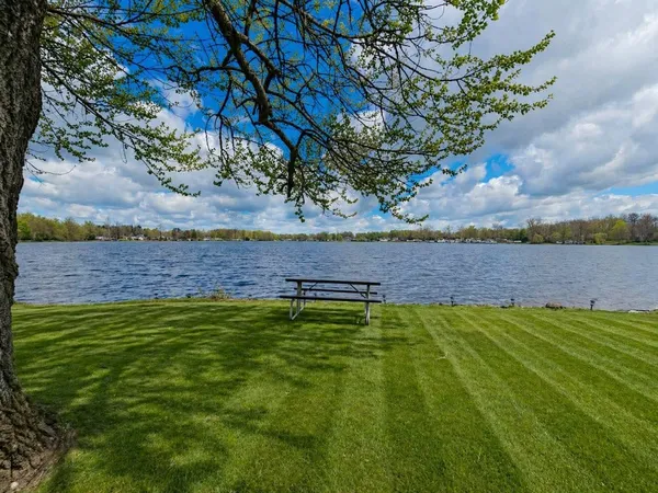 $439,900 | 4492 East Bear Lake Road, Osseo, MI 49266